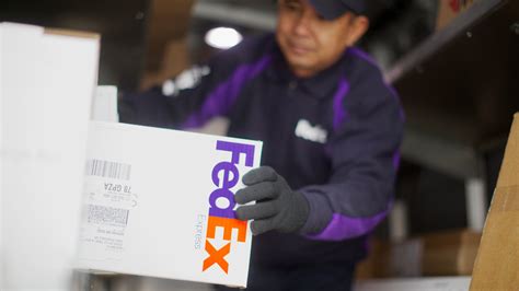 FedEx text scam: Be careful not to fall for delivery notifications.